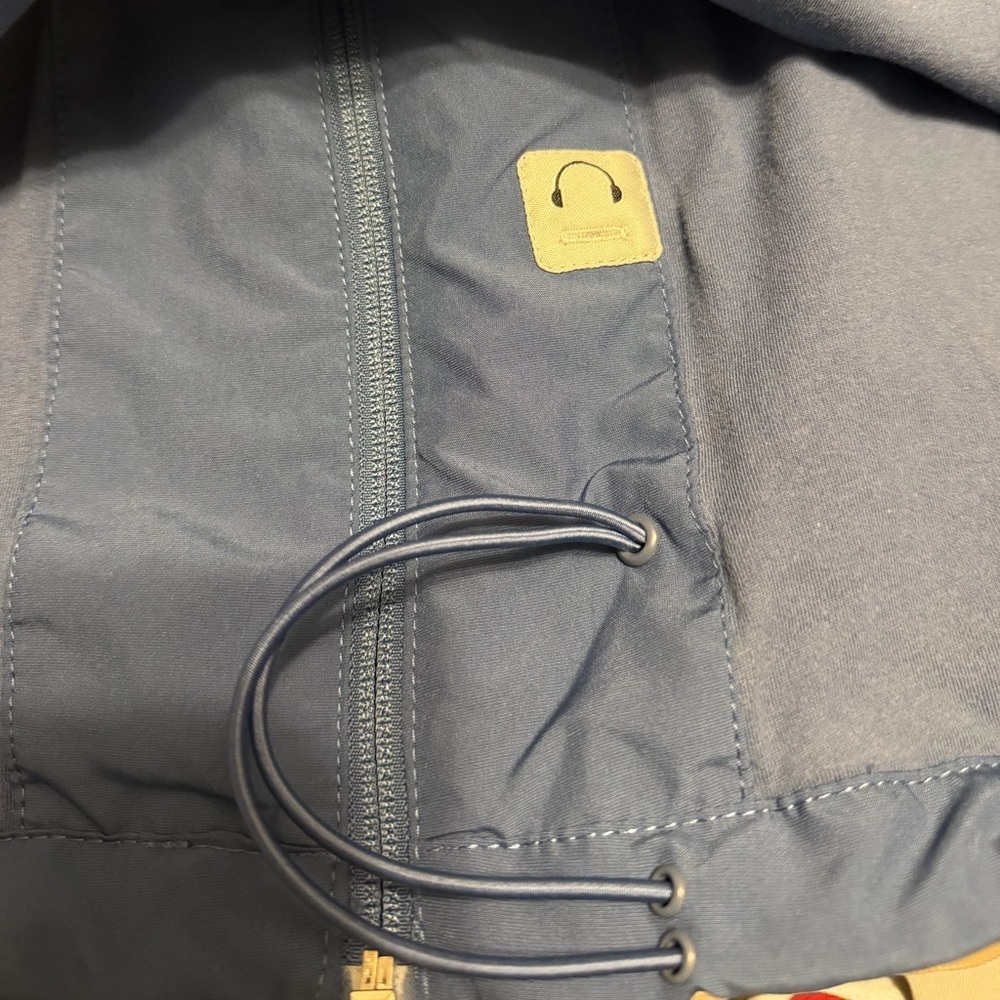 Nike Men’s Full Zip Large Blue Roll & Zippered Hood Workout Jacket - Picture 11 of 11